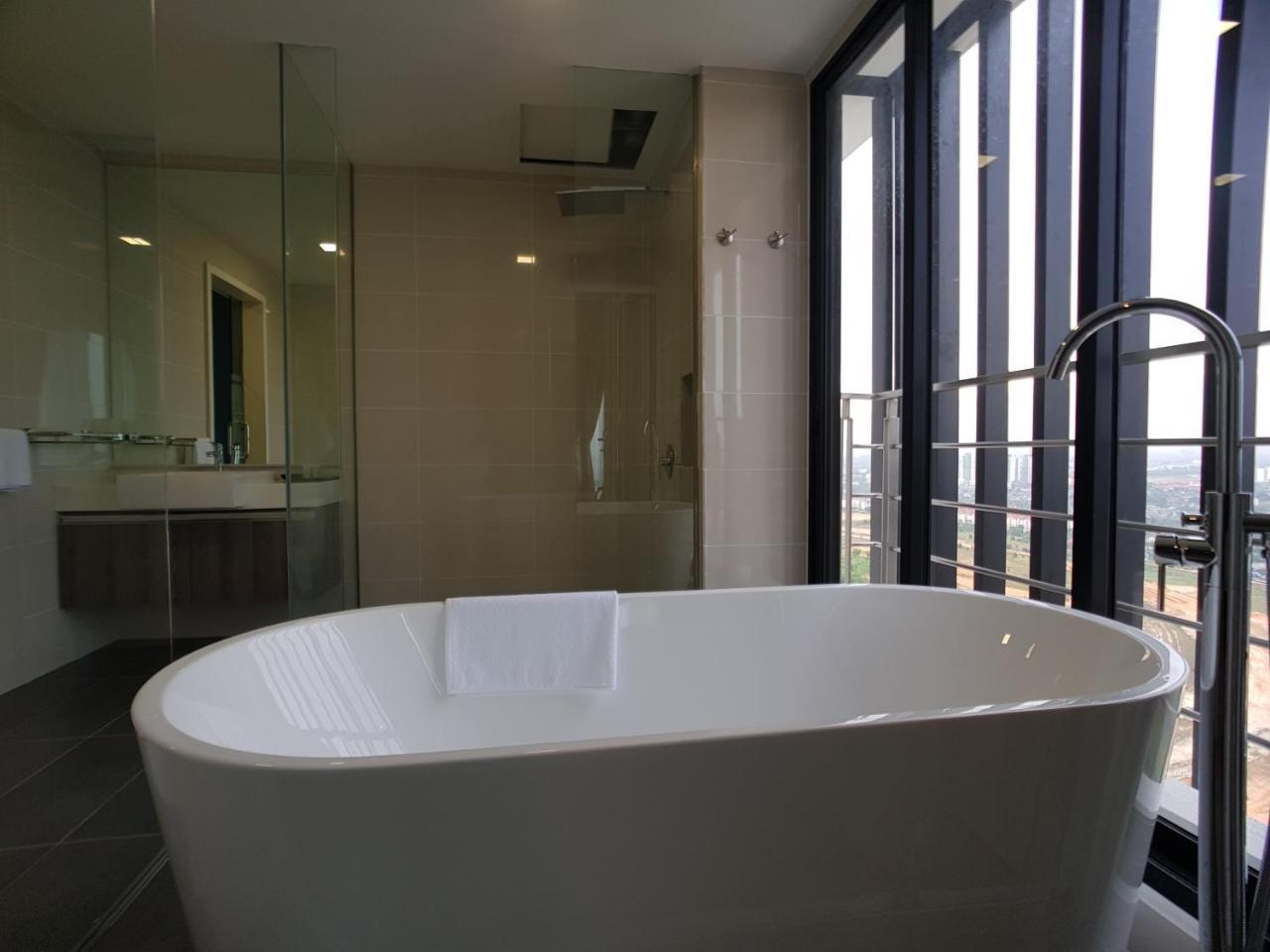 Southkey Mosaic By Cozystay Apartemen